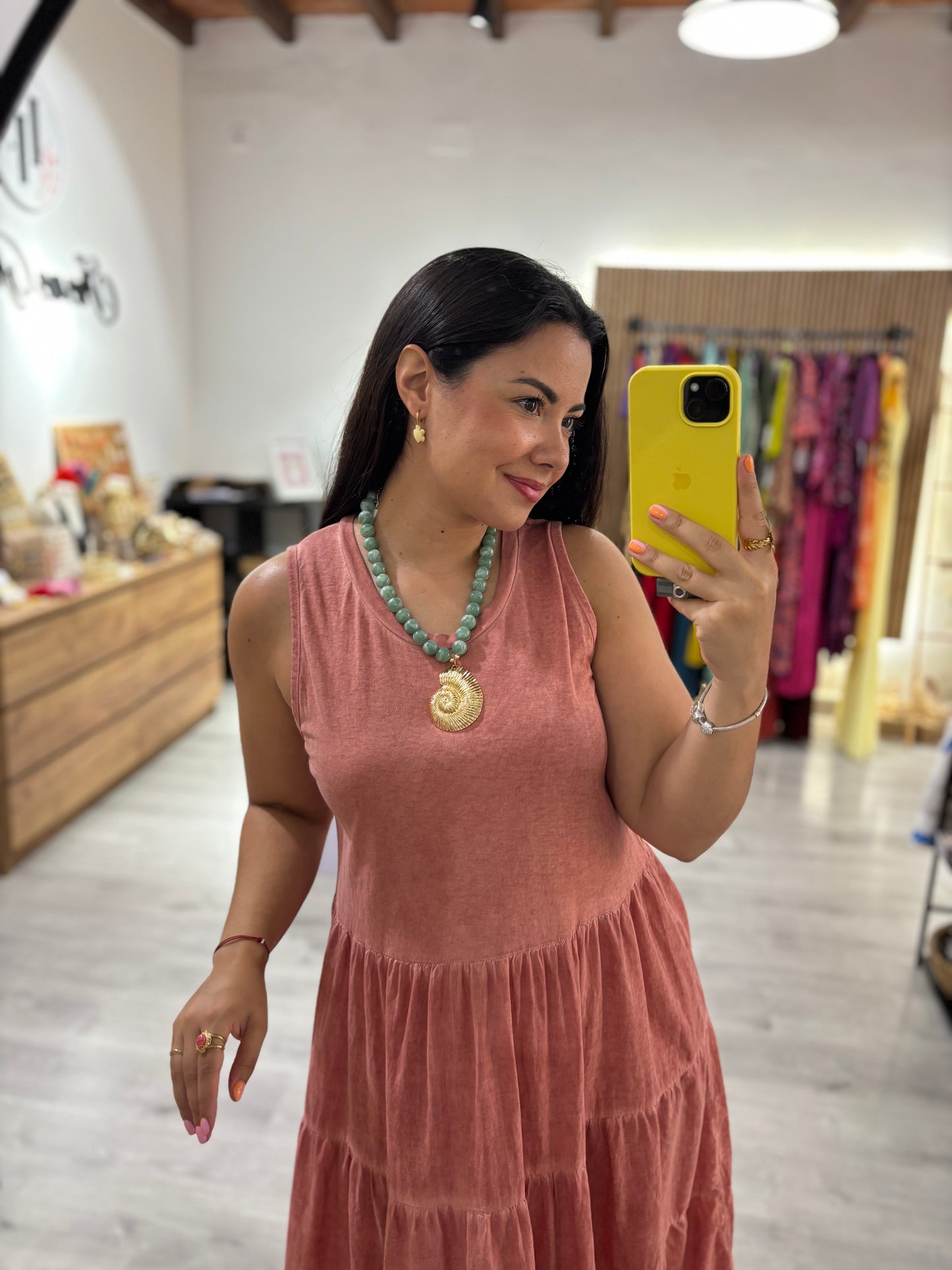 Vestido volantes coral