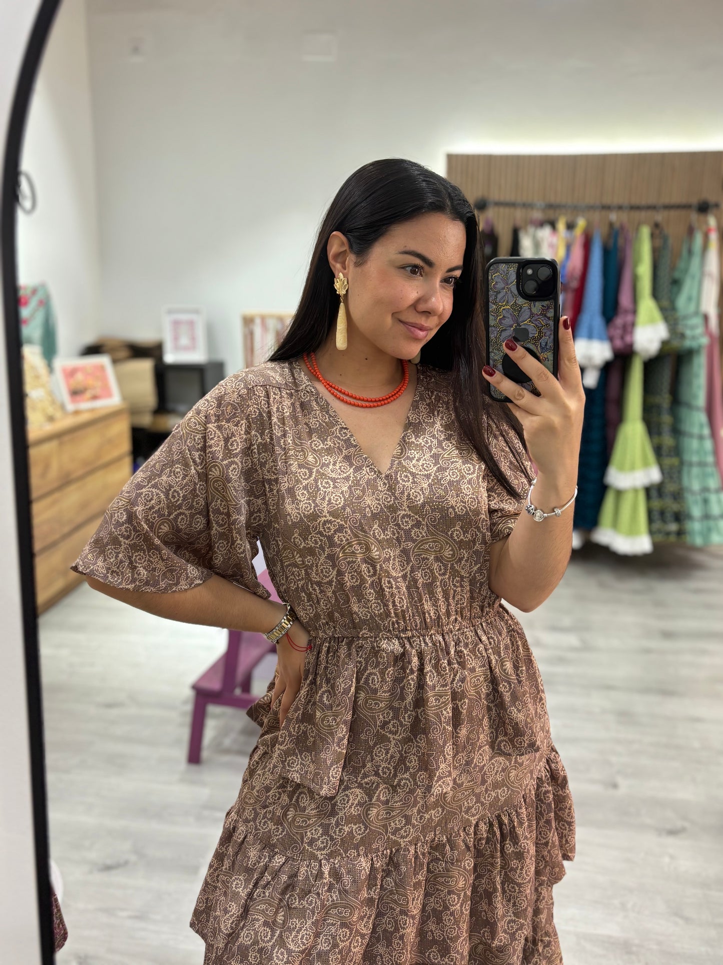 Vestido volantes beig