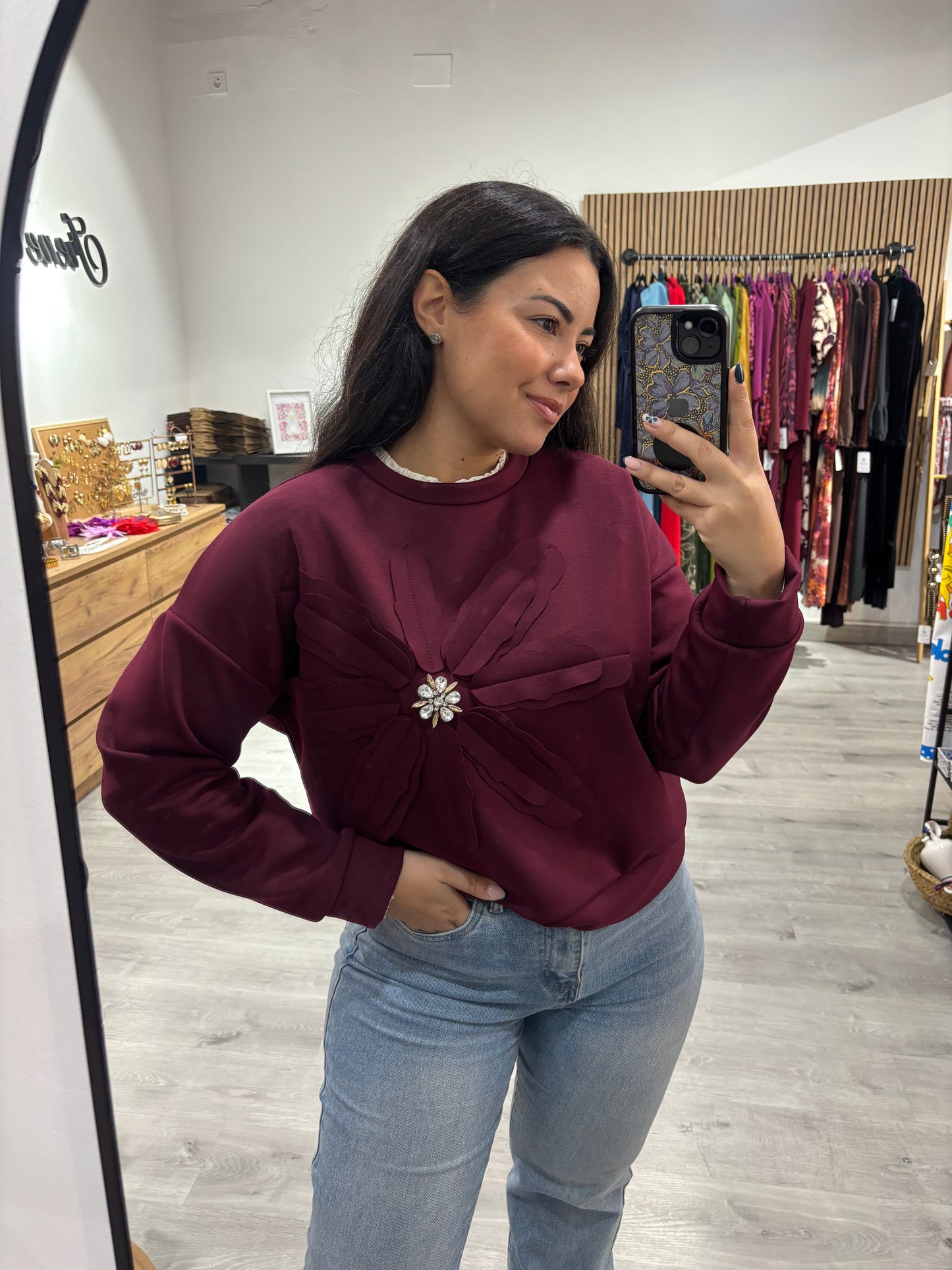 Sudadera flor burdeos