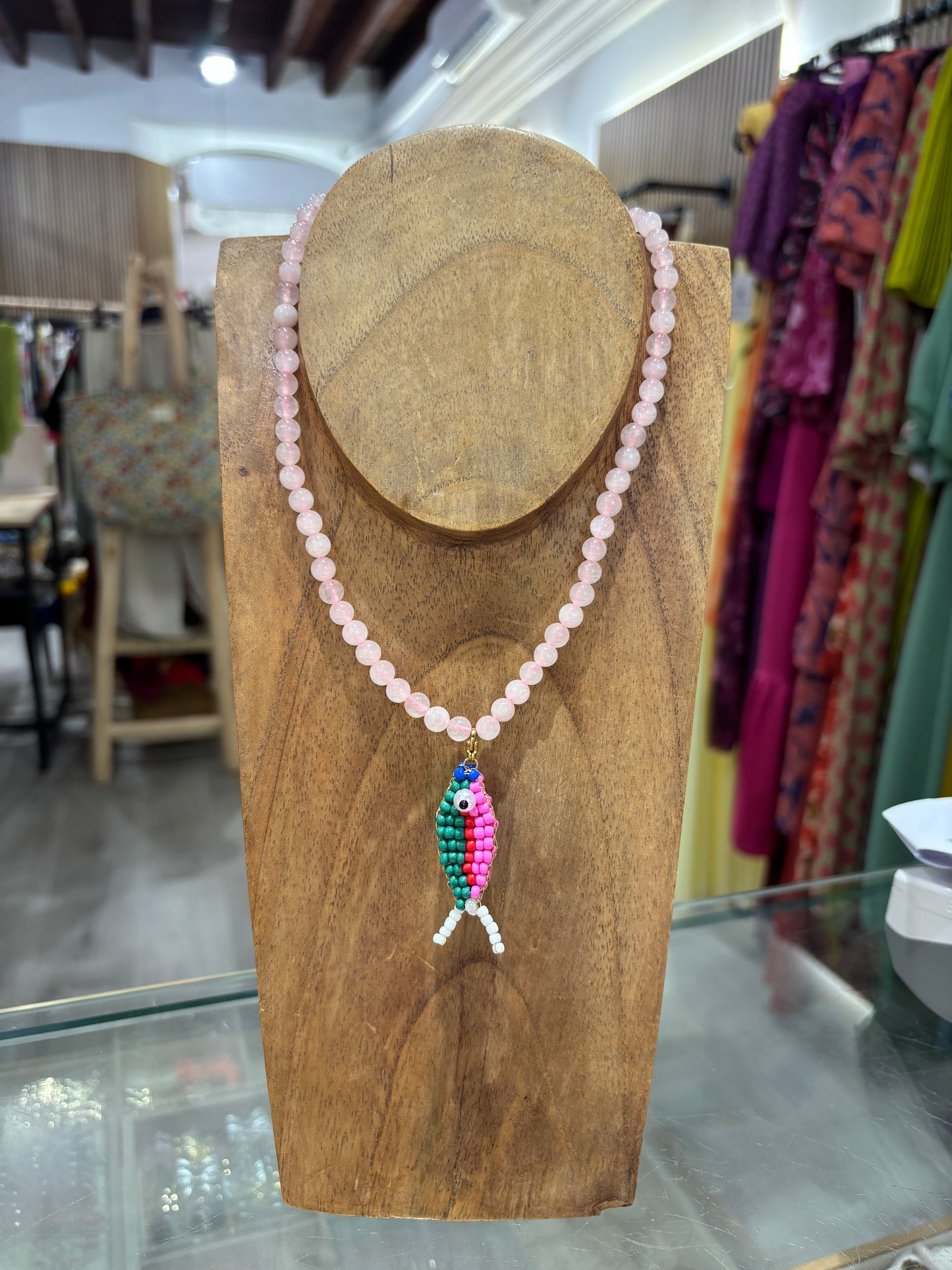 Collar abalorio rosa