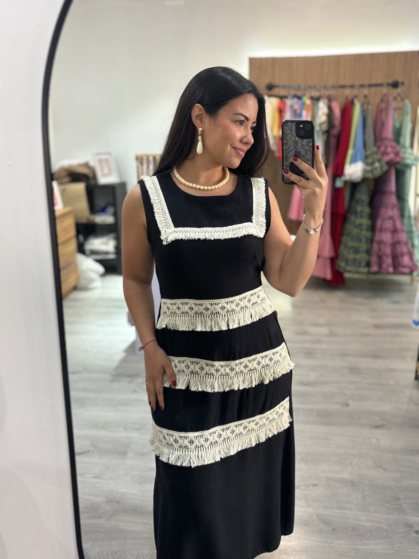 Vestido detalle negro