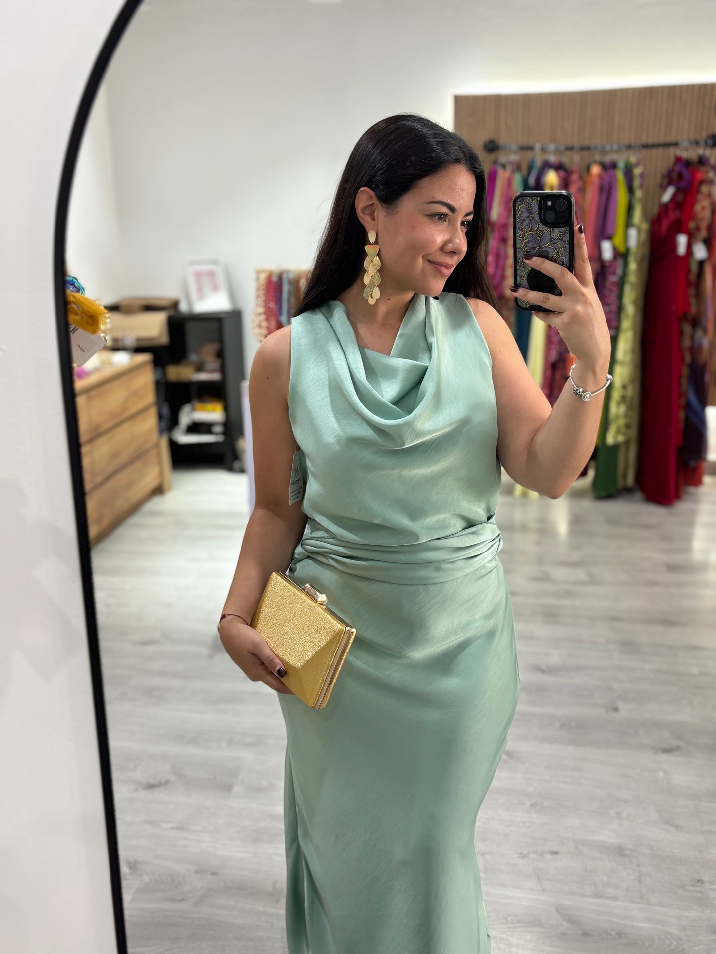 Vestido cascada verde agua