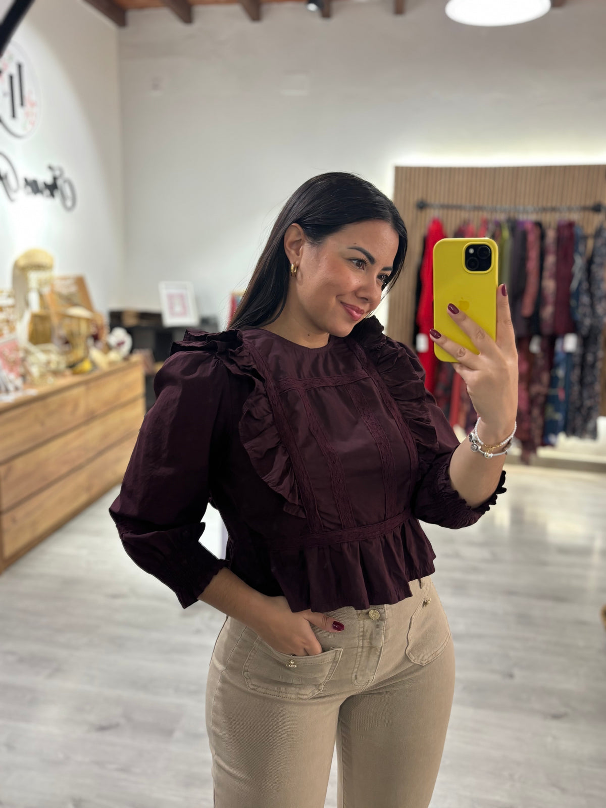Blusa volantes cortita
