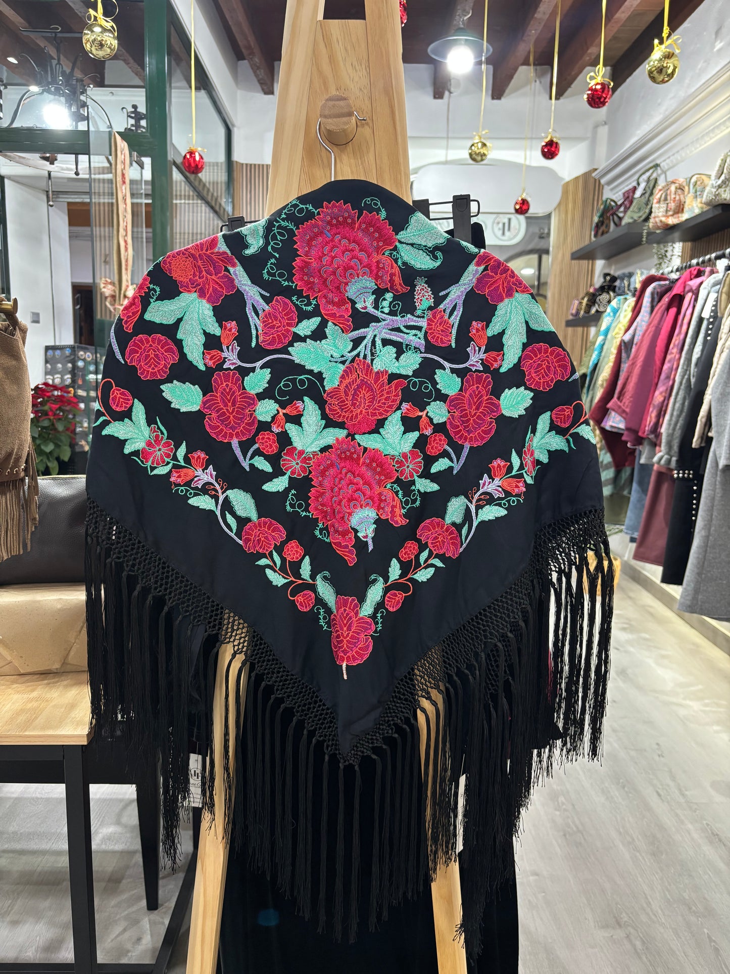 Mantoncillo Clavel negro