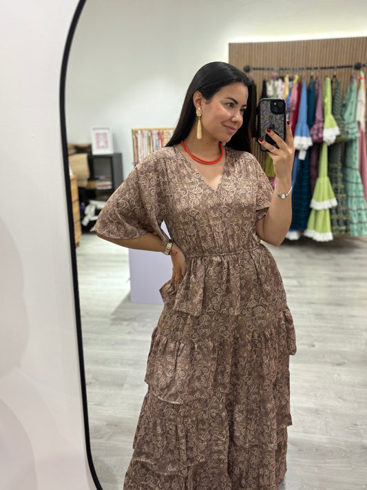 Vestido volantes beig