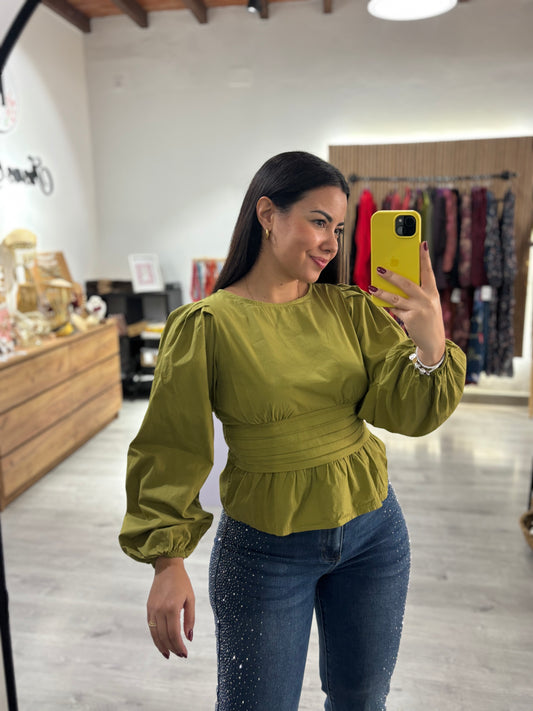 Blusa volante verde