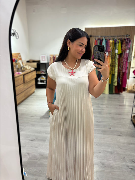 Vestido plisado beig