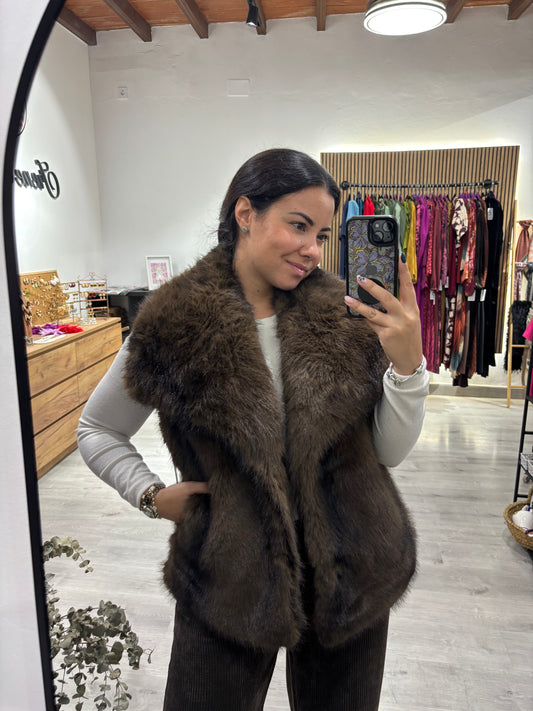 Chaleco pelo chocolate