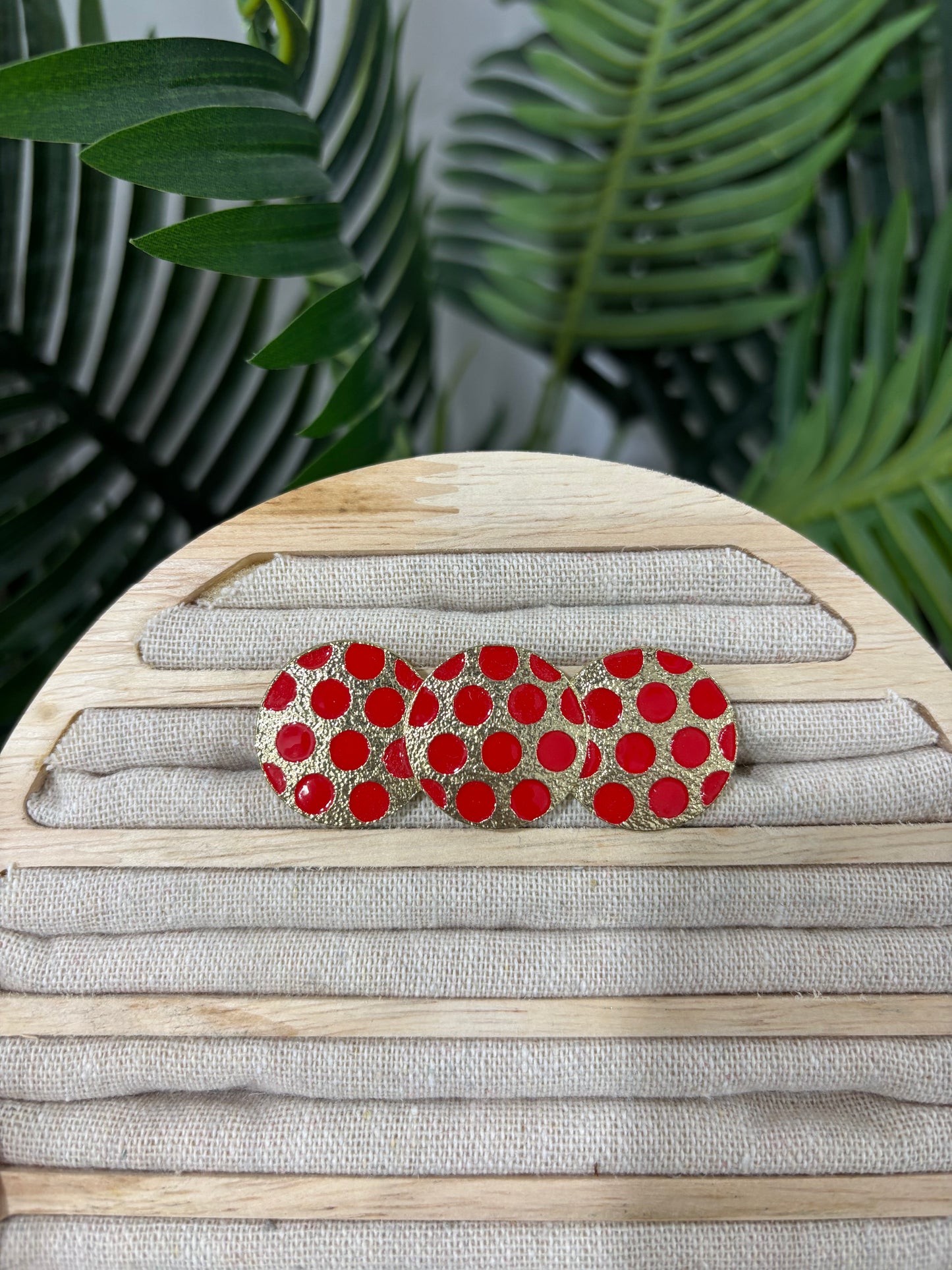 Broche lunares rojo