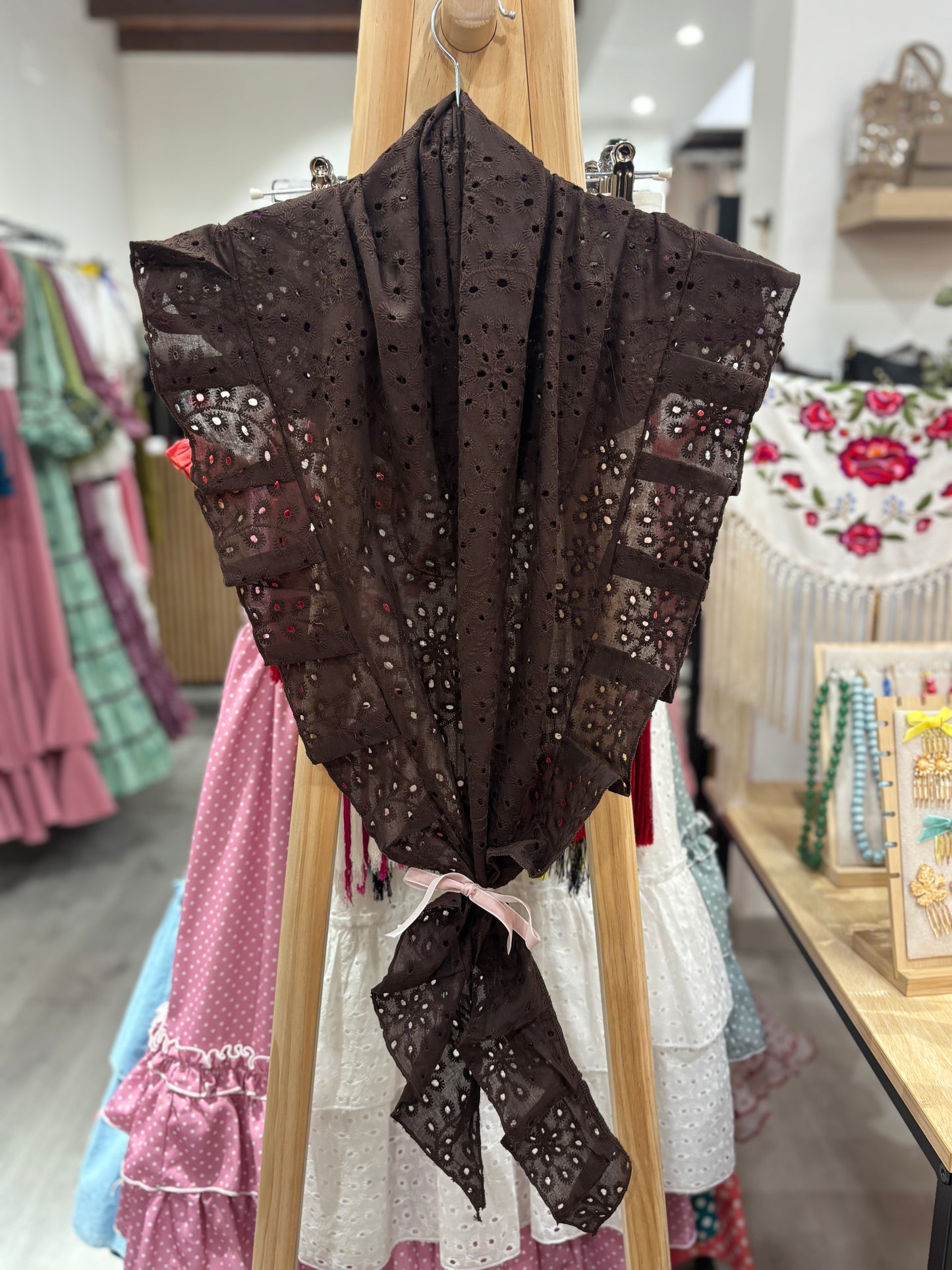 Pico perforado chocolate