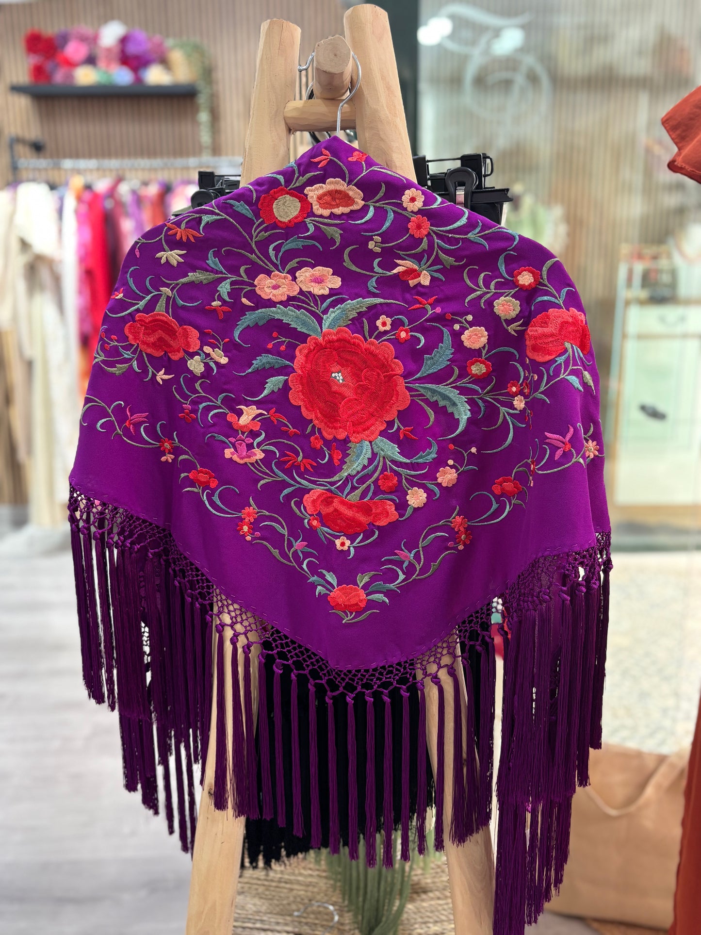 Mantoncillo Macarena morado